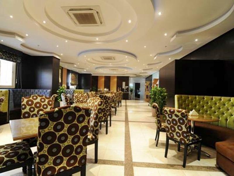Rose Garden Hotel Riyadh Restaurant photo