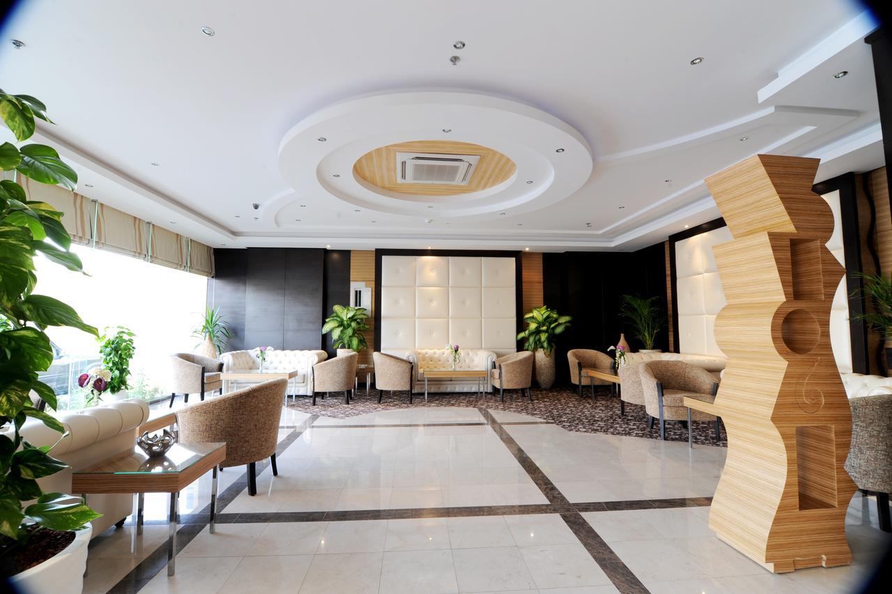 Rose Garden Hotel Riyadh Exterior photo