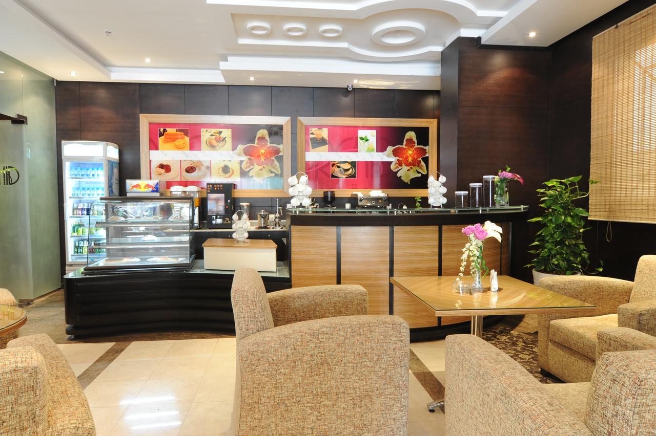 Rose Garden Hotel Riyadh Restaurant photo