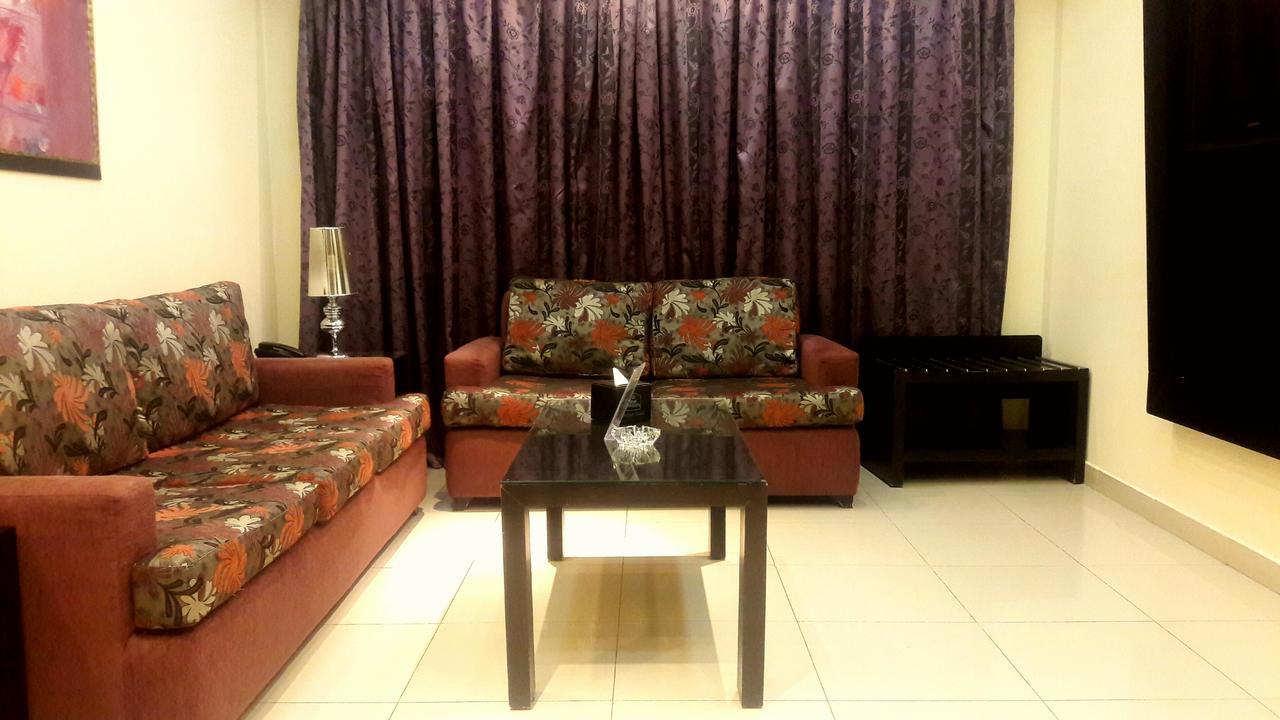 Rose Garden Hotel Riyadh Exterior photo