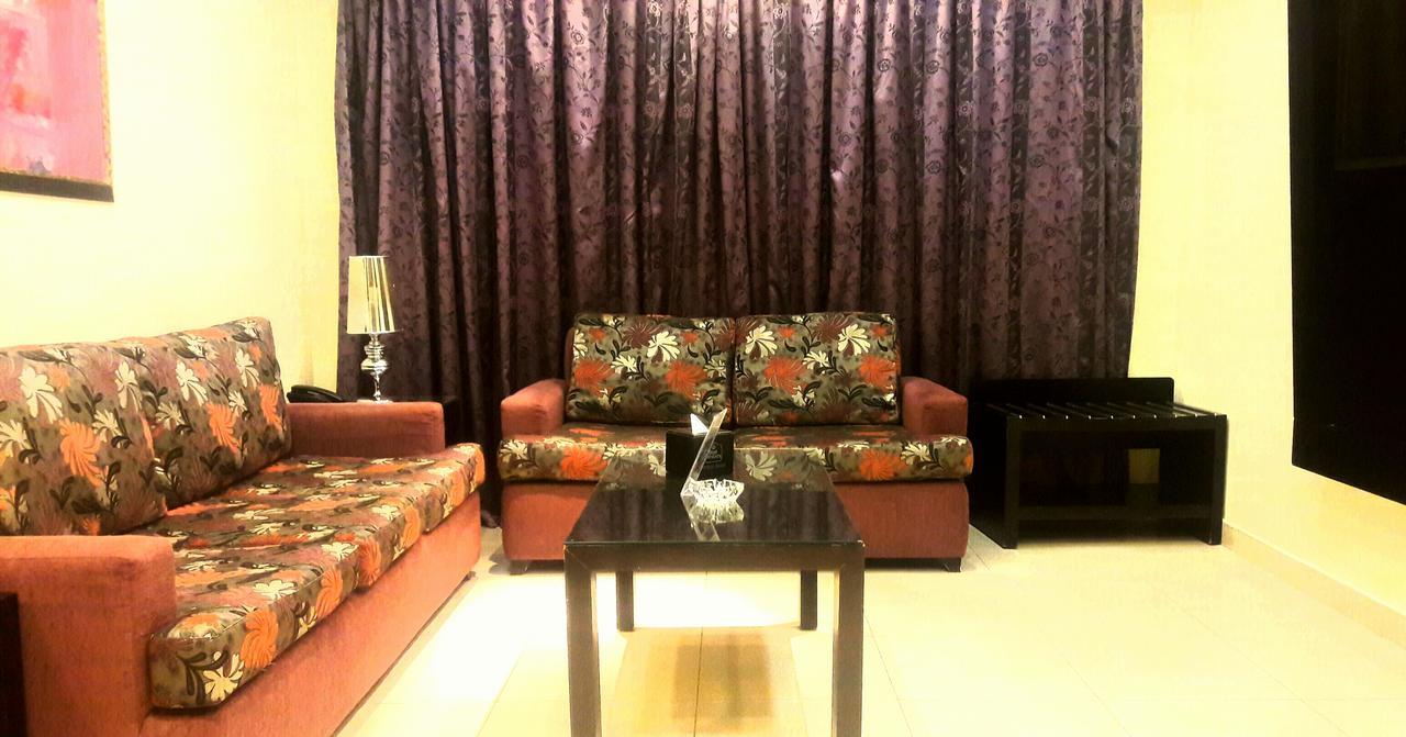 Rose Garden Hotel Riyadh Exterior photo
